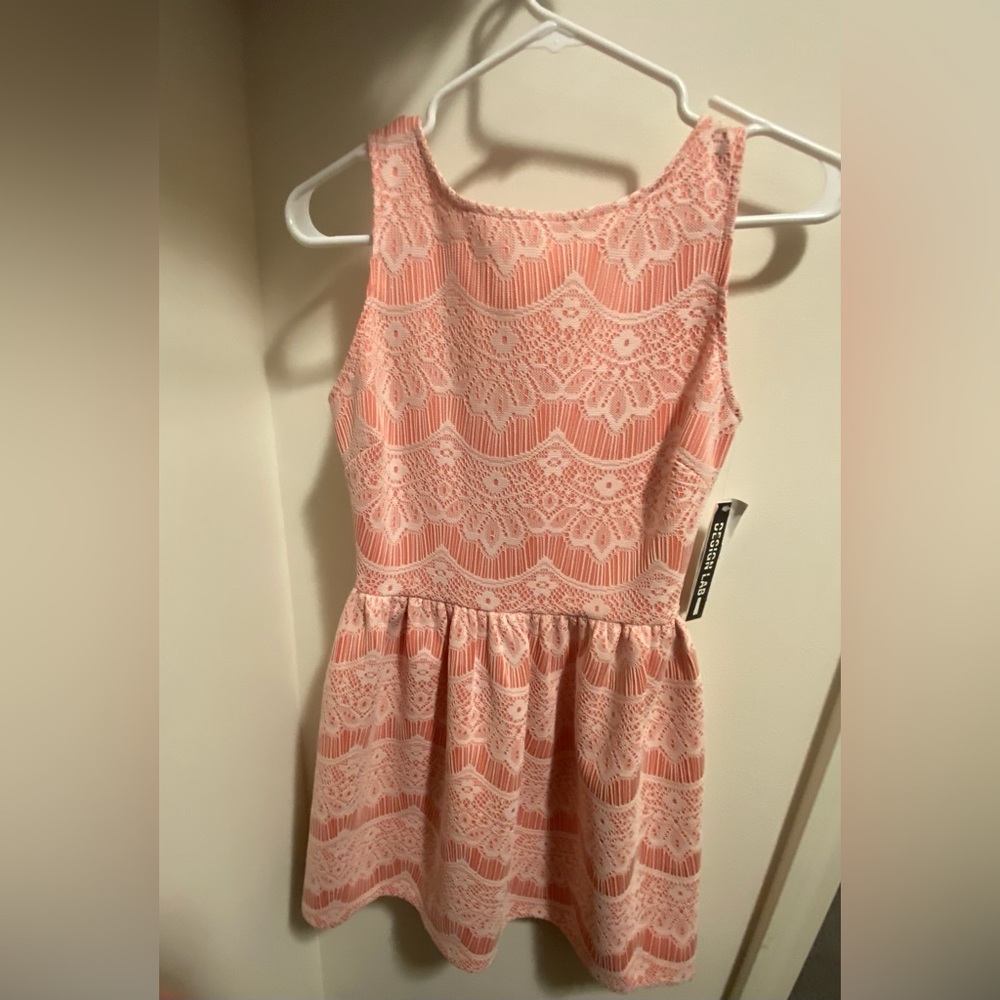Lord and Taylor design Lab dress! Small, Coral/Peach & Ivory, NWT, never worn.